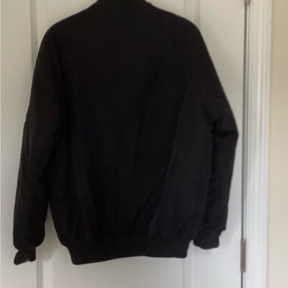 women’s black bomber jacket size small. Quilted lining in excellent condition. - Picture 2 of 4